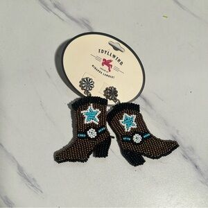 IDYLLWIND- beaded Cowgirl Boots Drop earrings